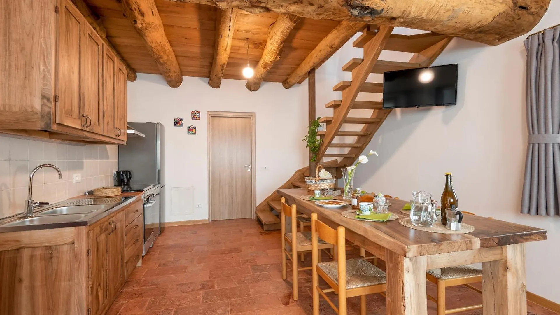 La Torre Del Manghen: Agri-Alloggio Indipendente Rota d'Imagna 0*,